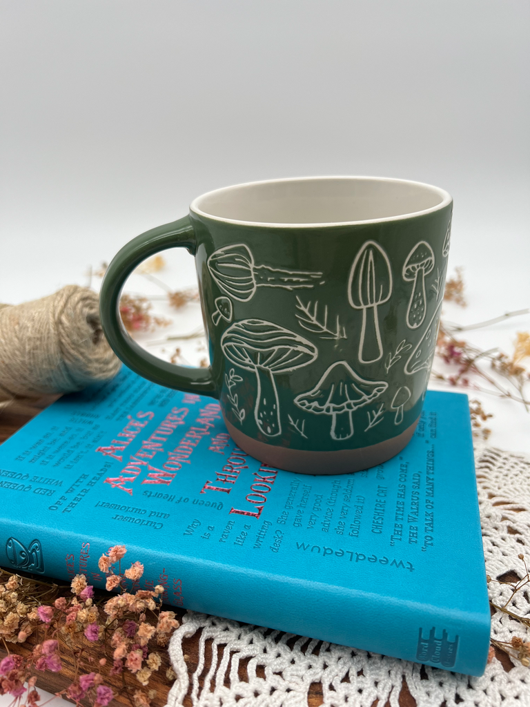 Forest Green Mushroom Embossed Stoneware Mug – Cozy Cottagecore Charm